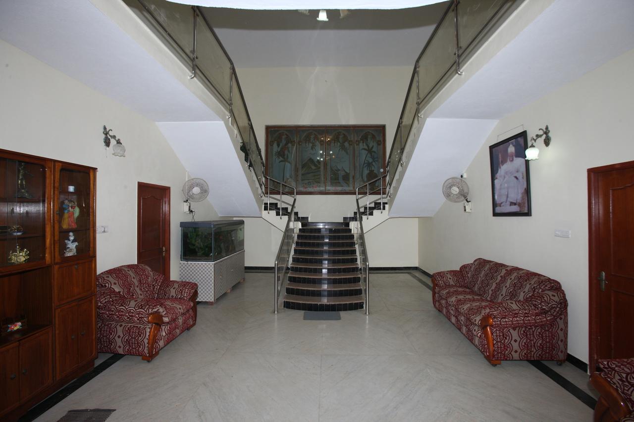 Oyo 935 Hotel Palkhee مومباي المظهر الخارجي الصورة