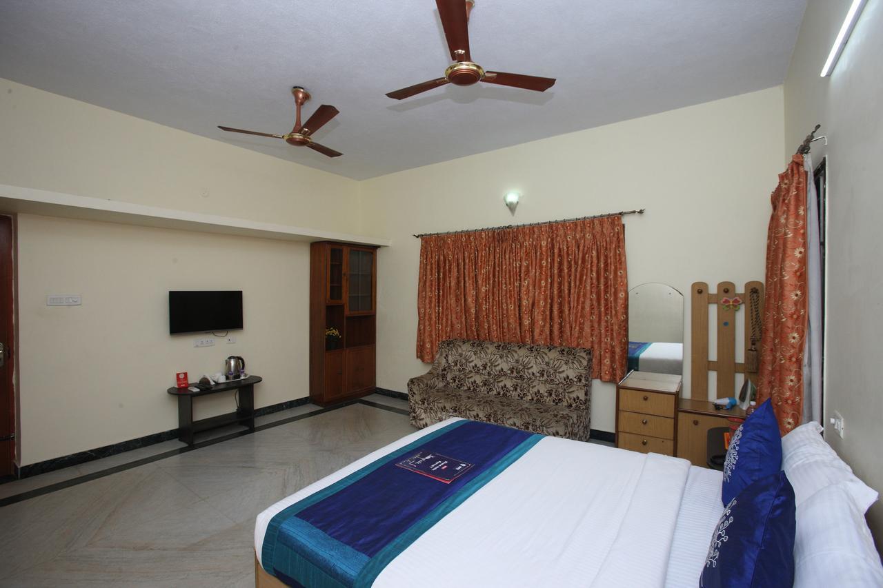 Oyo 935 Hotel Palkhee مومباي المظهر الخارجي الصورة