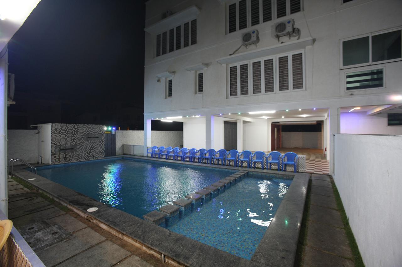 Oyo 935 Hotel Palkhee مومباي المظهر الخارجي الصورة